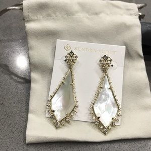 Kendra Scott Martha wedding earrings